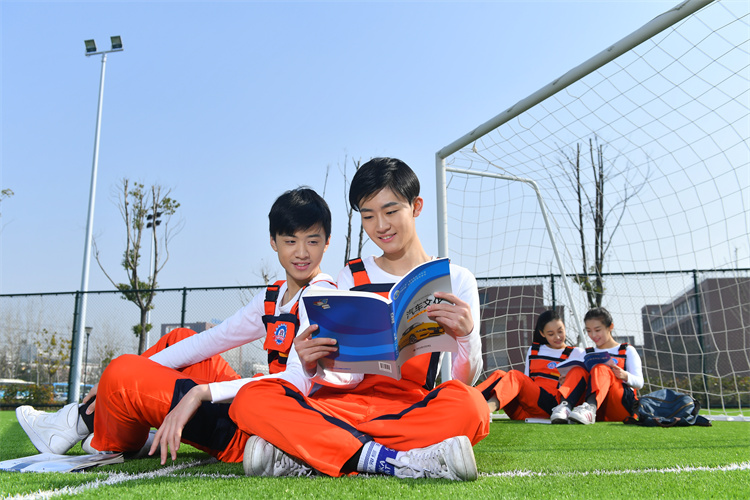 【選擇西安萬通】如果你的孩子在升學的岔路口，請早做決斷！