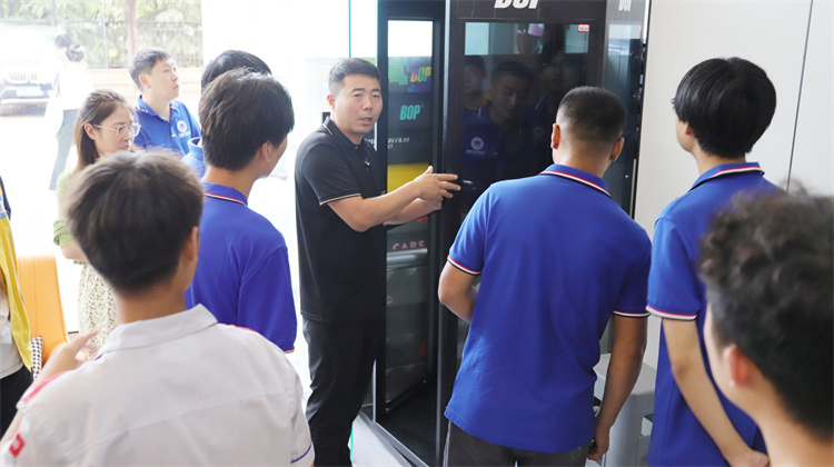 西安萬通2024秋季高薪就業(yè)技能班盛啟招生 —— 夢想啟航，技能致富正當(dāng)時(shí)！