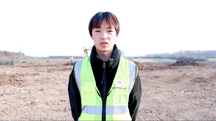 舒晨的轉(zhuǎn)型之路：從文化課到挖掘機(jī)技術(shù)，追夢(mèng)不止步