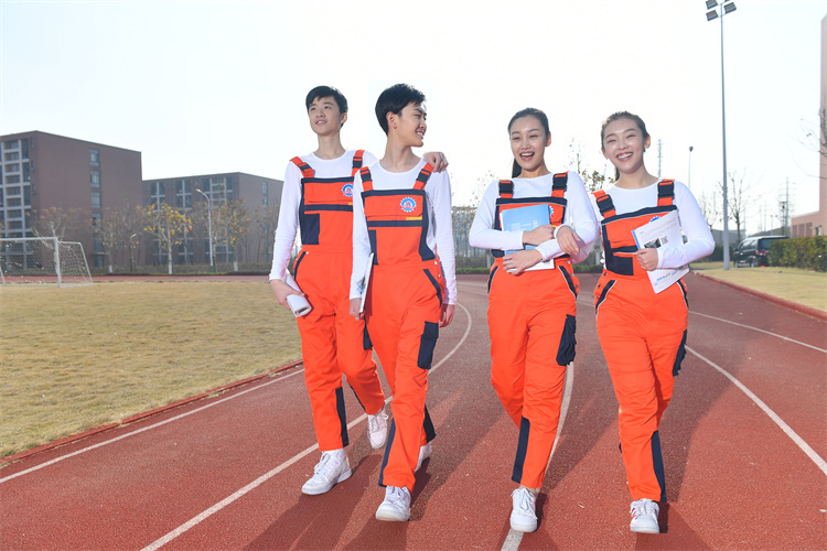 中考逼近，家長別只盯著分數，這樣做才是對孩子最好的支持！