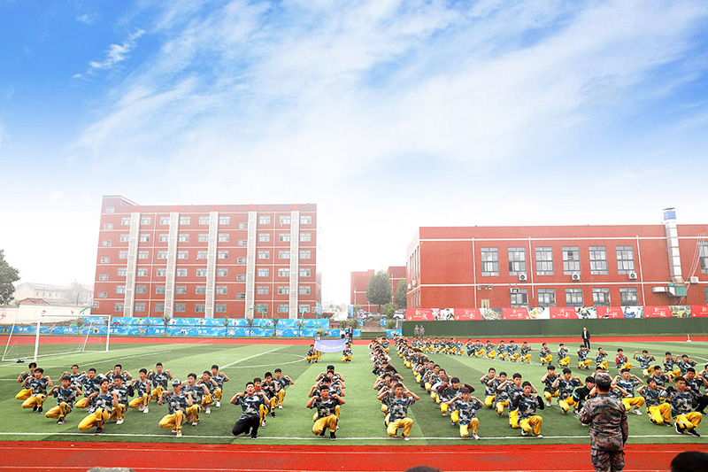 西安萬通汽車學校專業學費是多少?學汽修學費多少，學汽修需要多久？