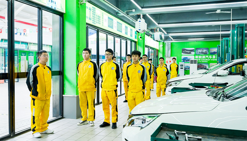 重磅福利！國家新規助力技能成才，西安萬通助你搶占未來三年職業風口！