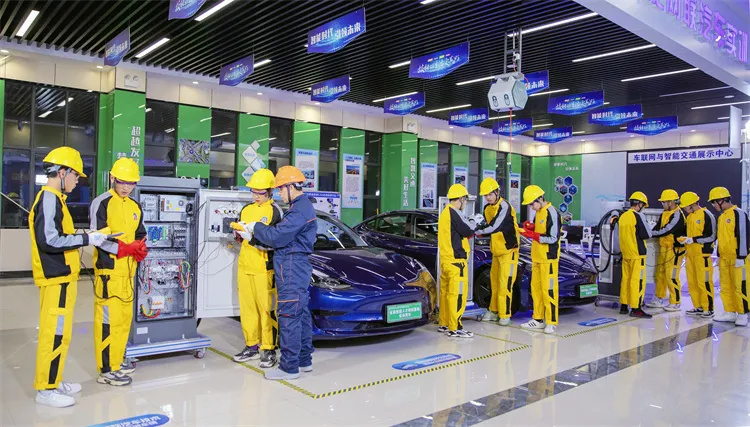 強(qiáng)強(qiáng)聯(lián)合 共啟新程｜西安萬通與寧德時代戰(zhàn)略合作簽約儀式即將盛大啟幕