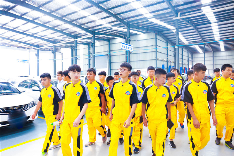 校企定向班學子企業游學9