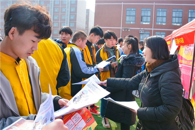 萬通校園大型汽車人才雙選會11