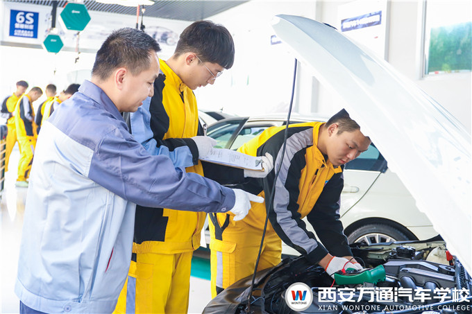 真實訓方能學到真技術！在西安萬通學必有得！