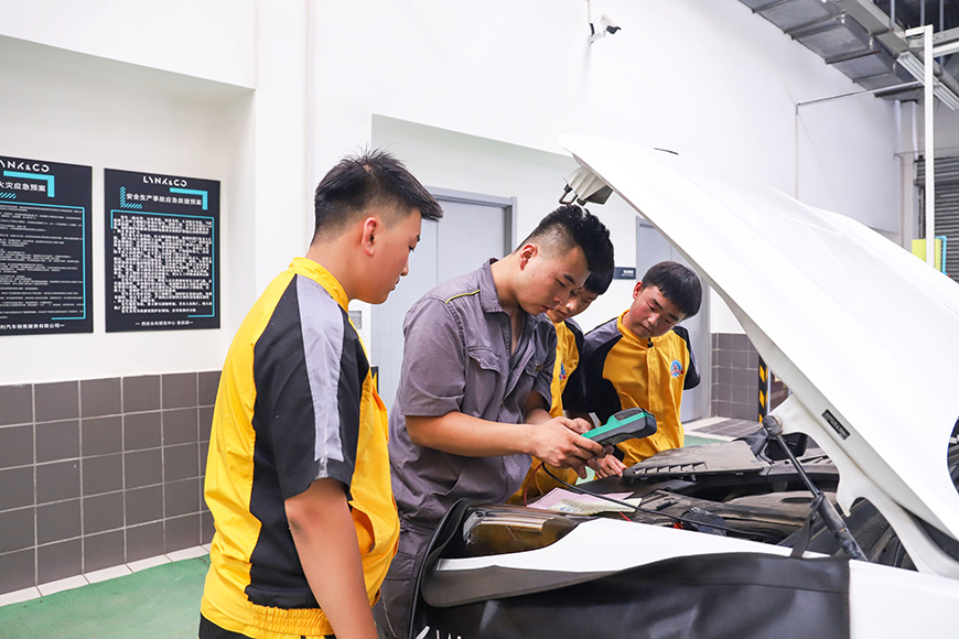 萬通學子領克、吉利汽車公司技術體驗營6