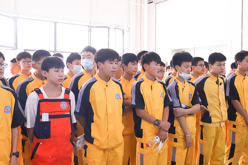 萬通學子領克、吉利汽車公司技術體驗營9