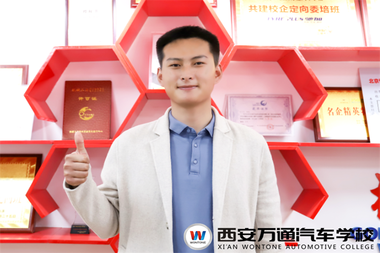 ����--���ㄓ�I�W�ӣ�����܇���ĵ�·��һֱ�Գ֣�