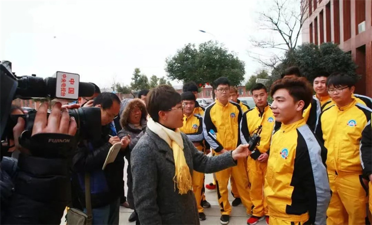 萬通實力|央視上榜品牌，領跑職教綻放精彩