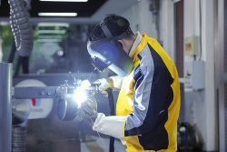 焊接主要學(xué)什么？西安電焊工技術(shù)培訓(xùn)學(xué)校