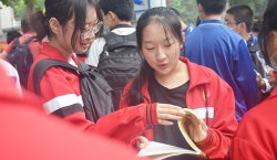 初中畢業(yè)沒(méi)考上高中，女生，大專(zhuān)學(xué)校選什么專(zhuān)業(yè)好？