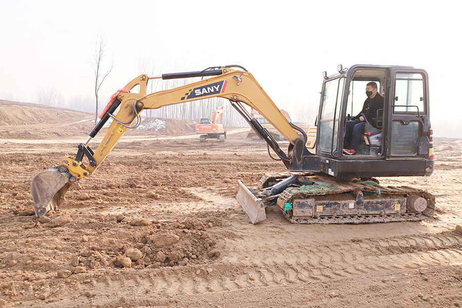 挖掘機操作工實訓8