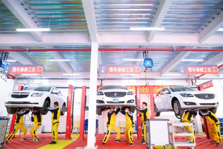 抓住十月學技術，年底轉行就業或創業！