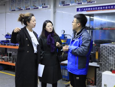 ���У�����  ���������˲� ���������fͨ���L�V���B��Ԅ�׃���䌣���B�i